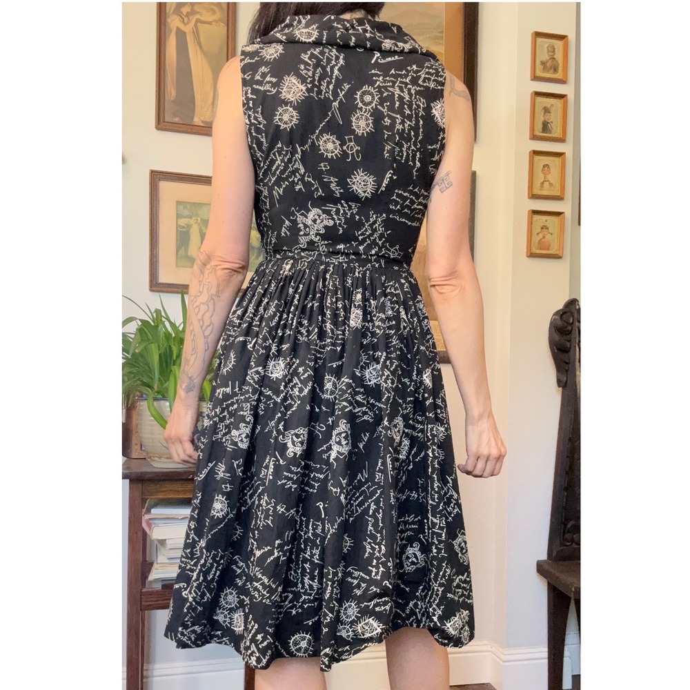 Vintage 50s 60s Black Script Odyssey mythology Print Fit Flare A line Dress - Picture 5 of 11
